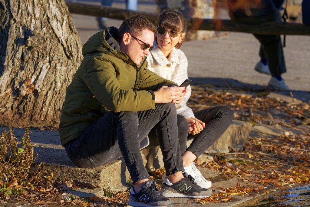 Ein Schnitt über Männer Whatsapp verhalten