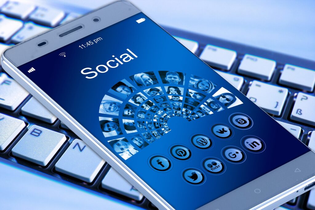 Soziale Medien Meistern: Geheimnisse für persönliches Wachstum, Erfolg und monetären Gewinn